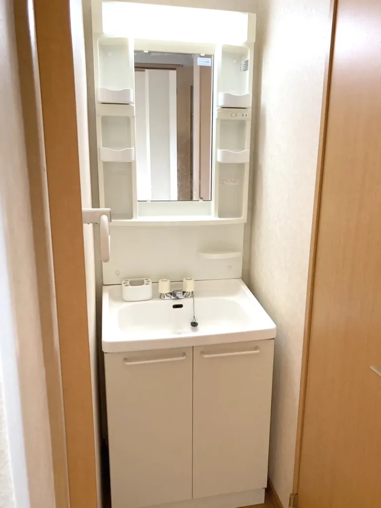 青葉II　30X号室洗面化粧台